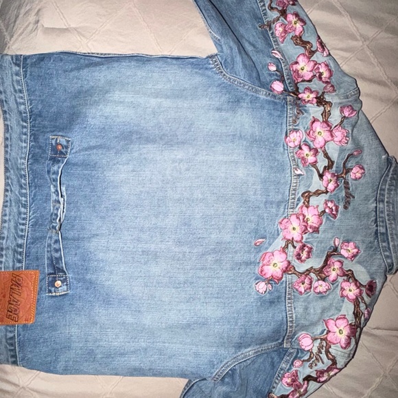 PALACE Blue Jeans with Pink Floral Embroidery